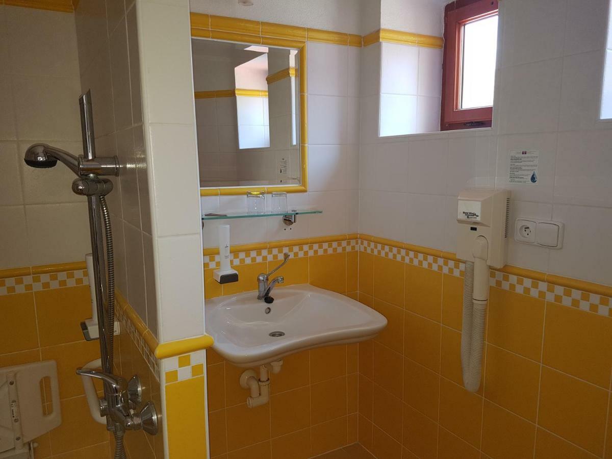 Hotel U Zeleneho Stromu Nepomuk Esterno foto